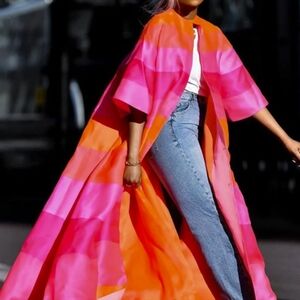 Stunning satin floor length duster!!